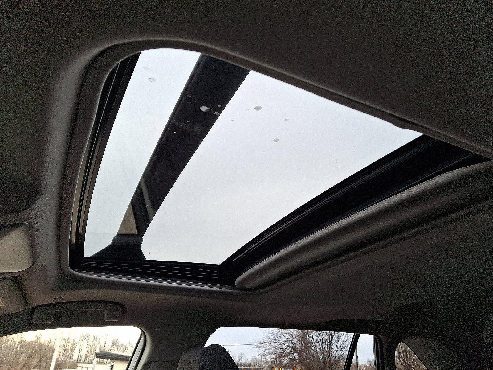 2024 Toyota RAV4 Hybrid XLE AWD (Natl)