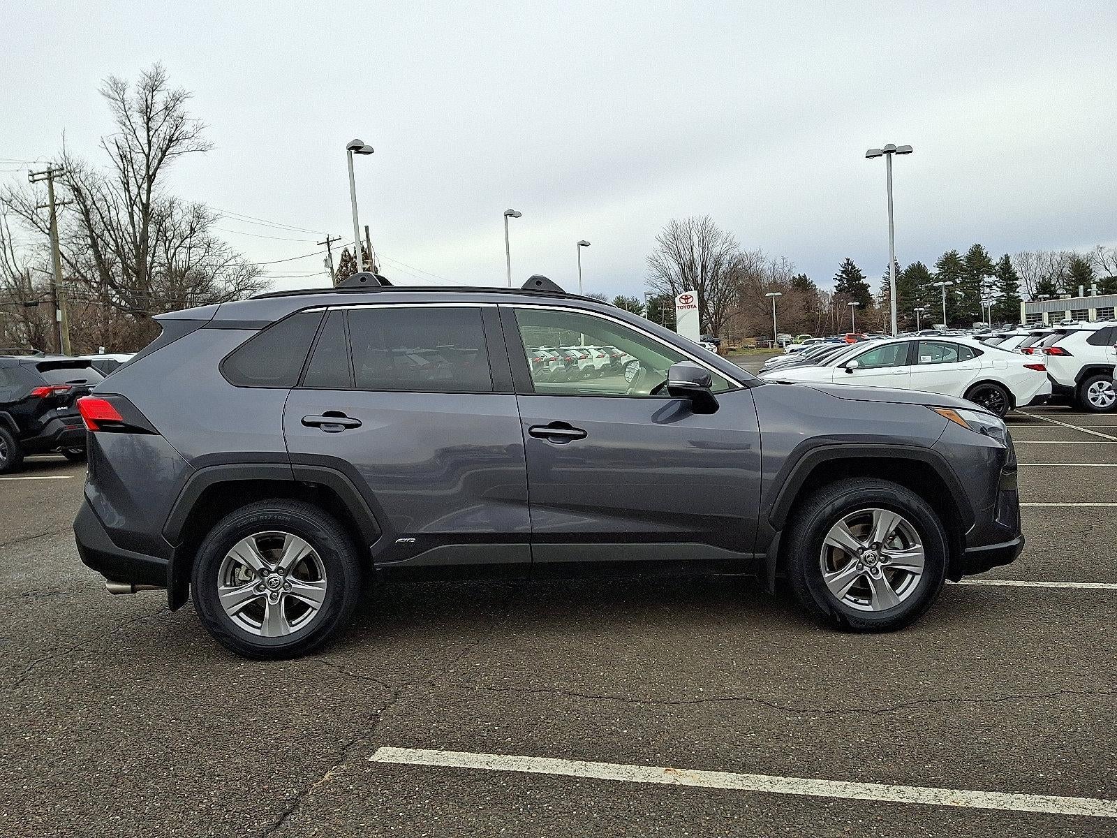 2024 Toyota RAV4 Hybrid XLE AWD (Natl)