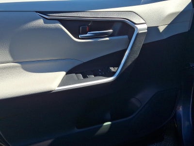 2025 Toyota RAV4 Hybrid XLE AWD (Natl)