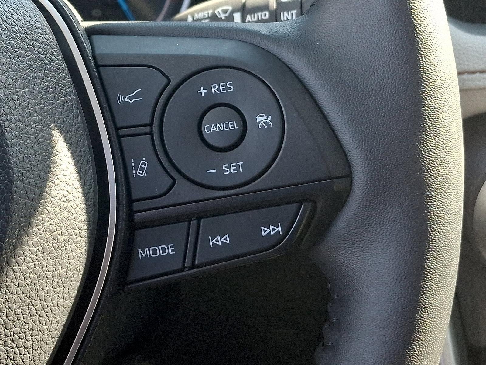 2025 Toyota RAV4 Hybrid XLE AWD (Natl)