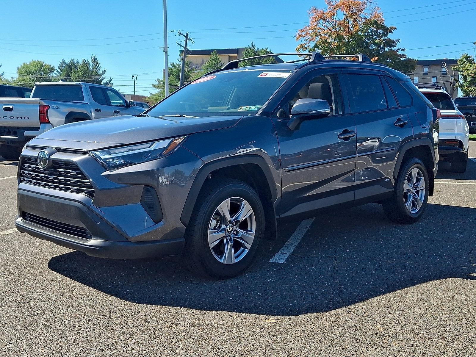 2025 Toyota RAV4 Hybrid XLE AWD (Natl)