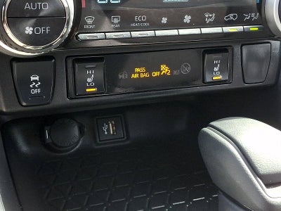 2023 Toyota RAV4 Hybrid XLE AWD (Natl)