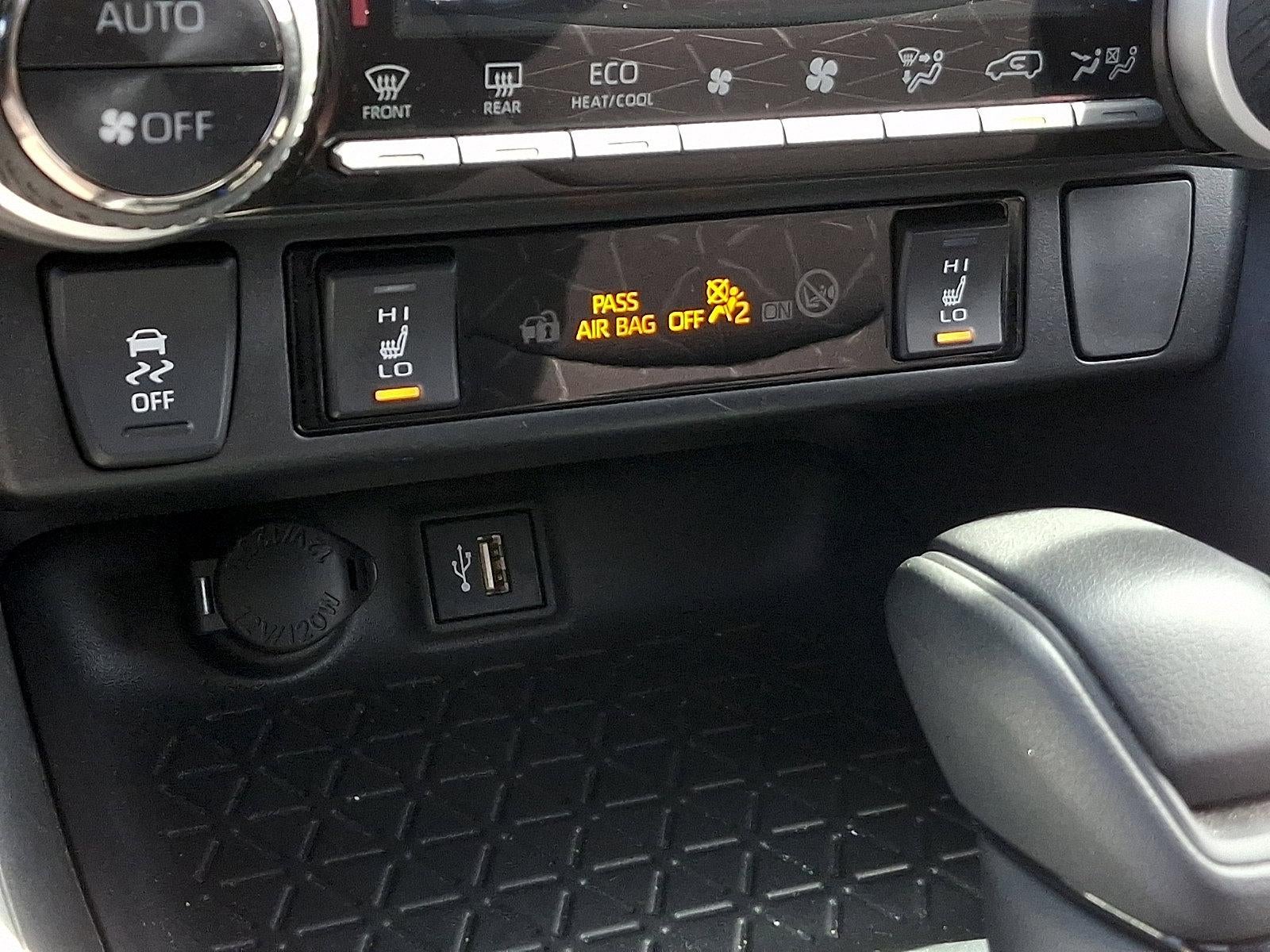 2023 Toyota RAV4 Hybrid XLE AWD (Natl)