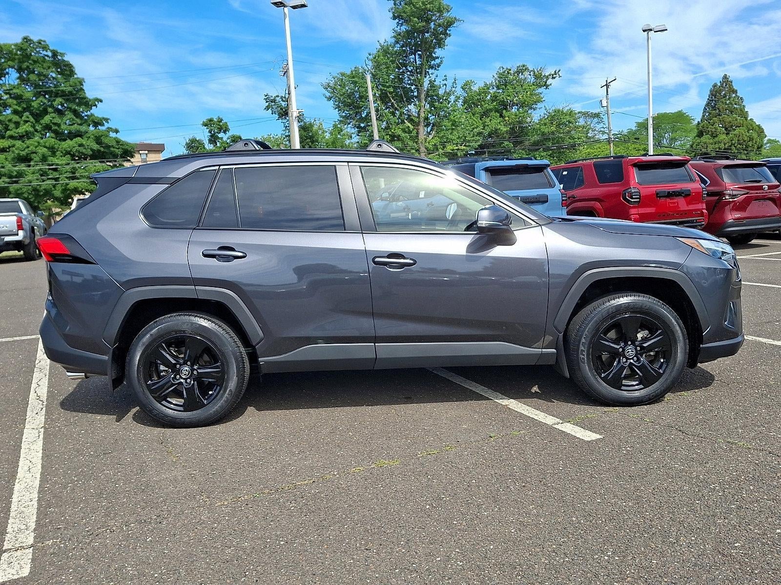 2023 Toyota RAV4 Hybrid XLE AWD (Natl)