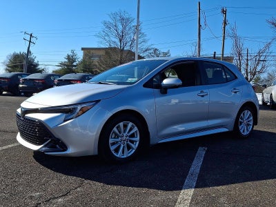2023 Toyota Corolla Hatchback SE CVT (Natl)