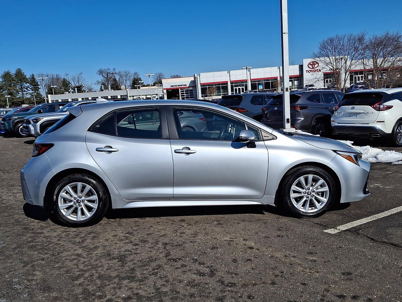 2023 Toyota Corolla Hatchback SE CVT (Natl)