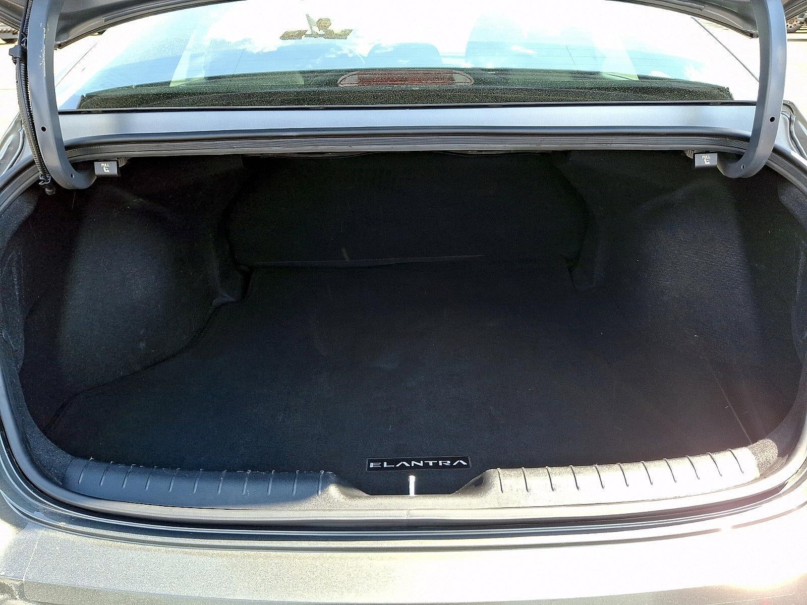 2025 Hyundai ELANTRA SEL Sport IVT