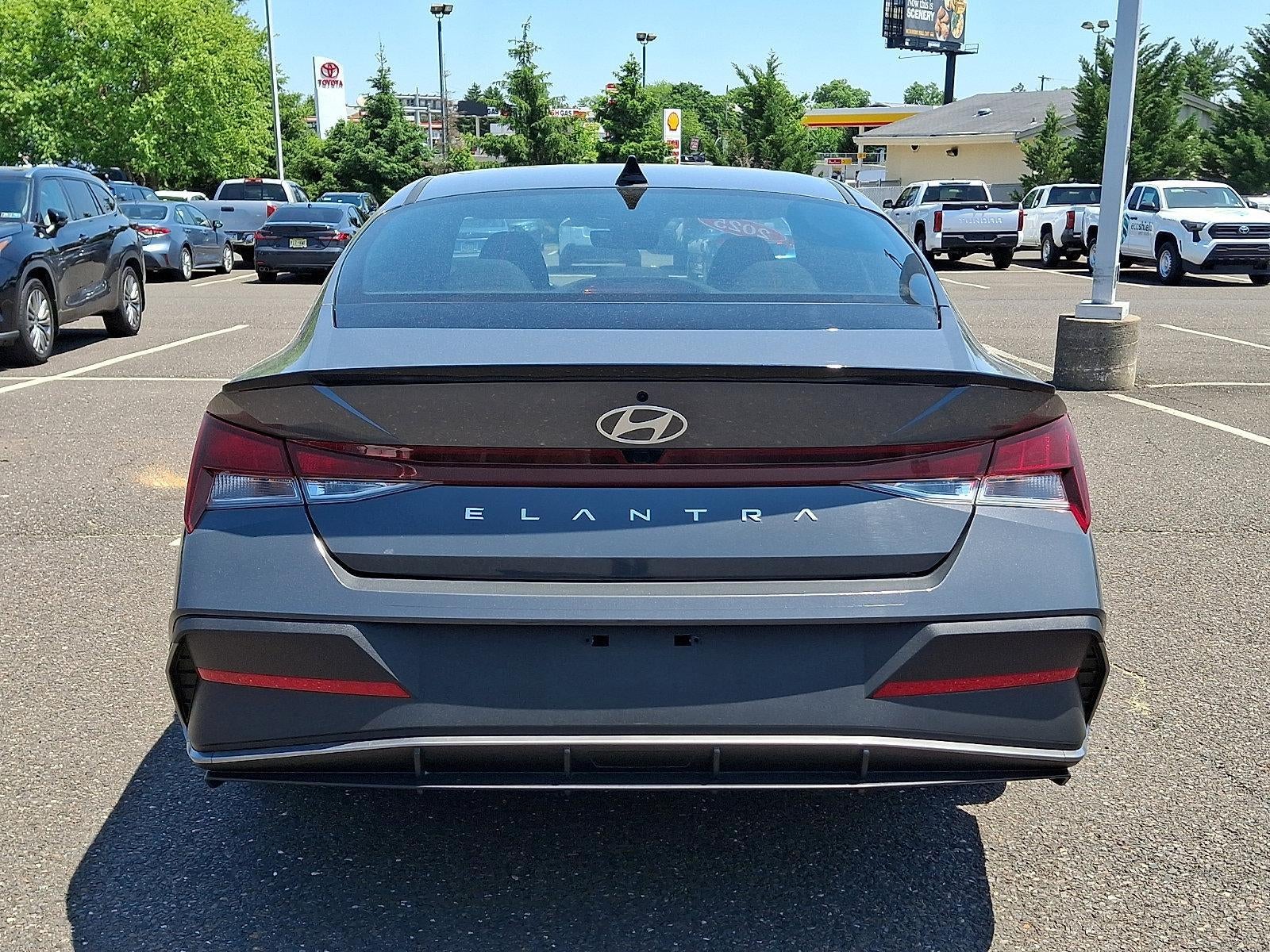 2025 Hyundai ELANTRA SEL Sport IVT