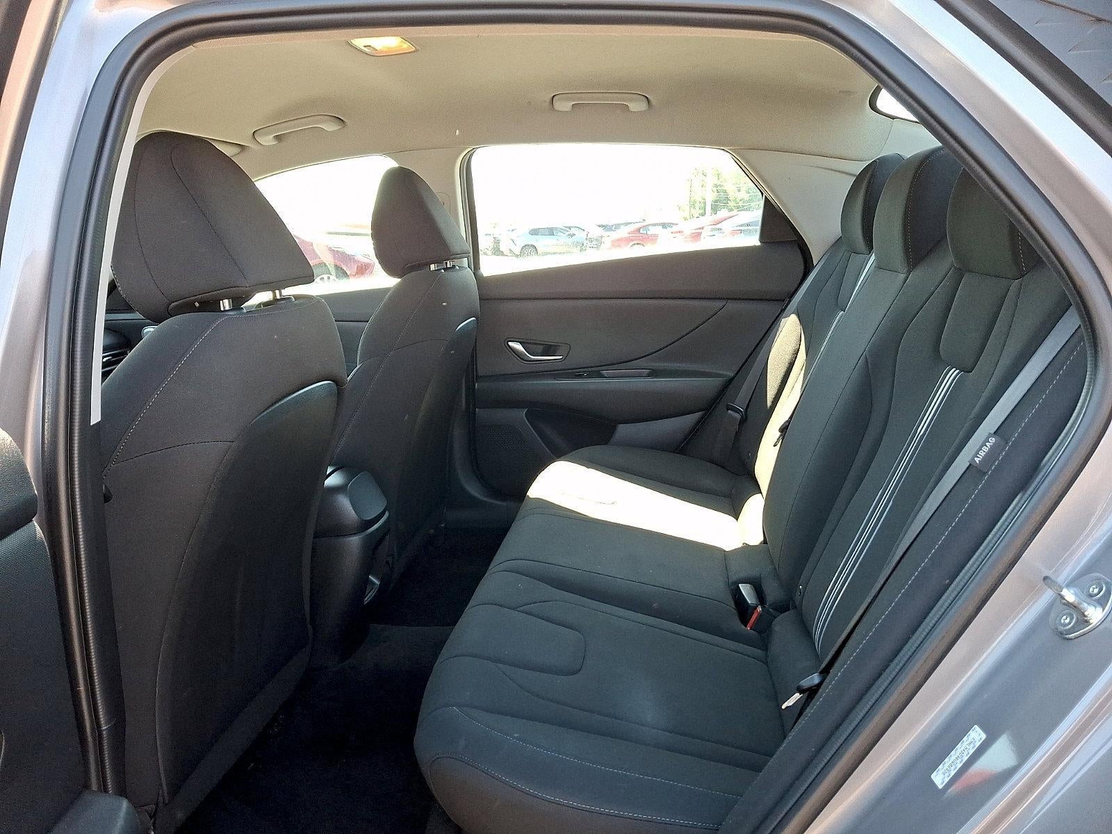 2024 Hyundai ELANTRA SEL IVT