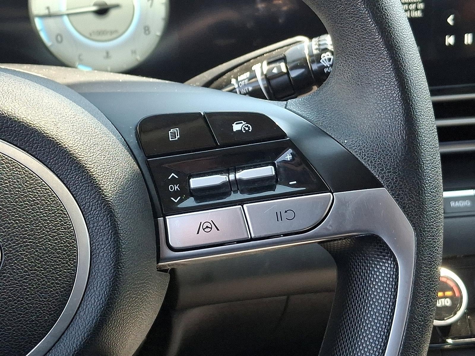 2024 Hyundai ELANTRA SEL IVT