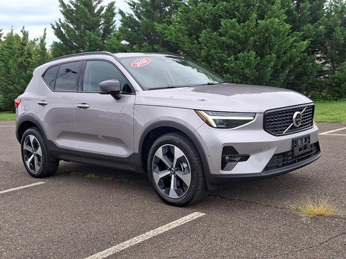 2026 Volvo XC40 B5 AWD Plus