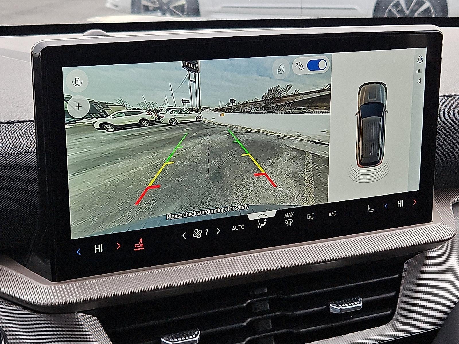 2025 Ford Explorer Active 4WD