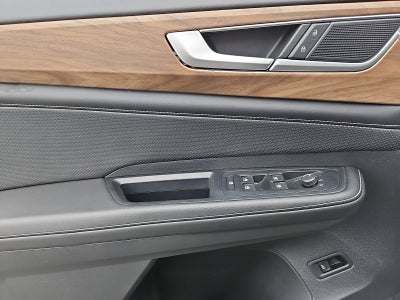 2025 Volkswagen Atlas 2.0T SE w/Technology 4MOTION