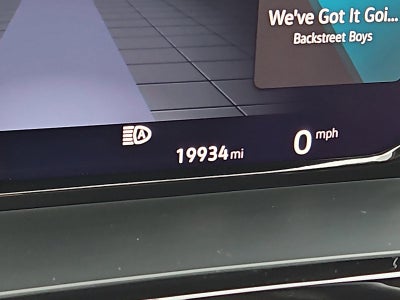 2025 Volkswagen Atlas 2.0T SE w/Technology 4MOTION