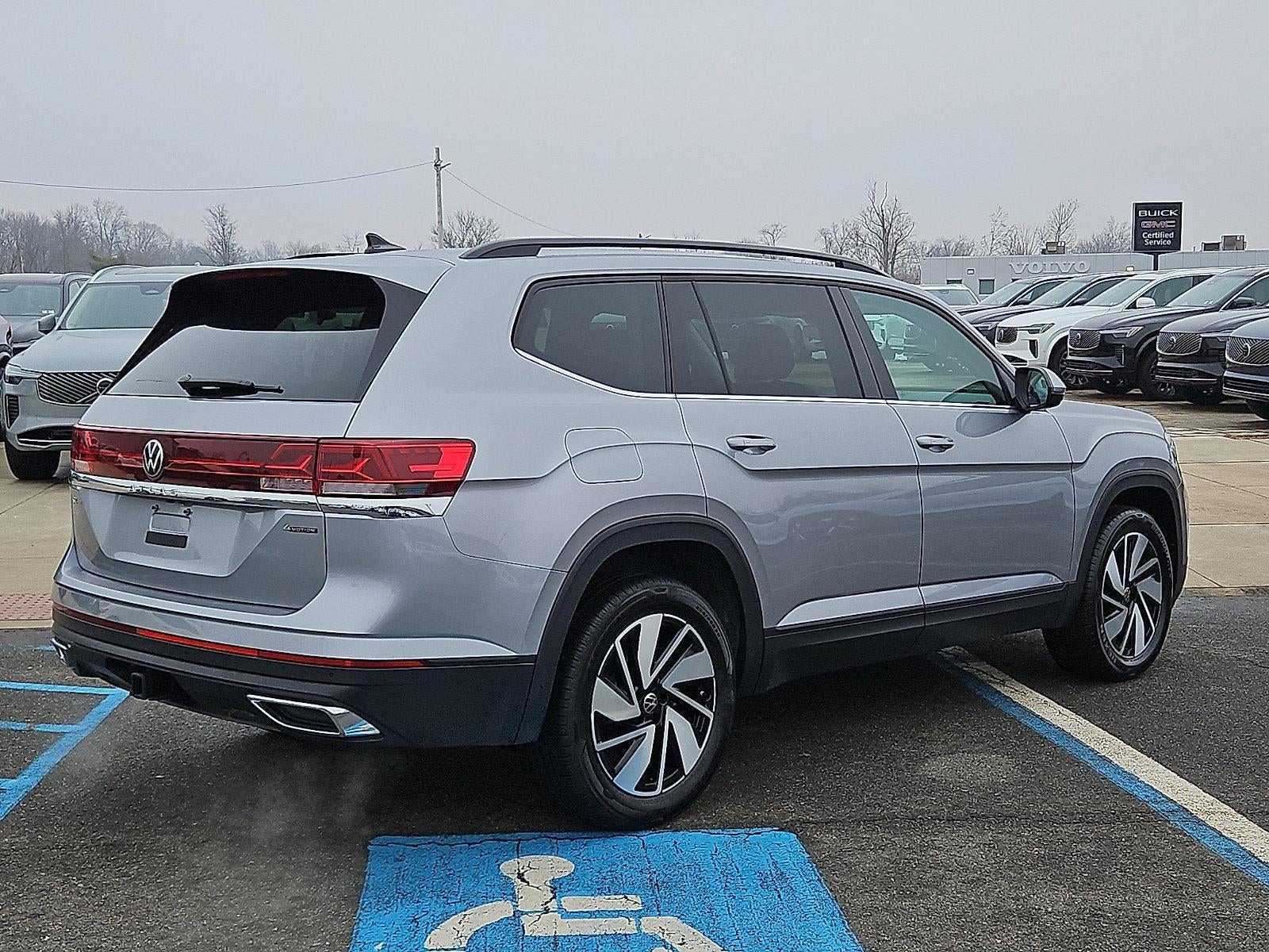2025 Volkswagen Atlas 2.0T SE w/Technology 4MOTION