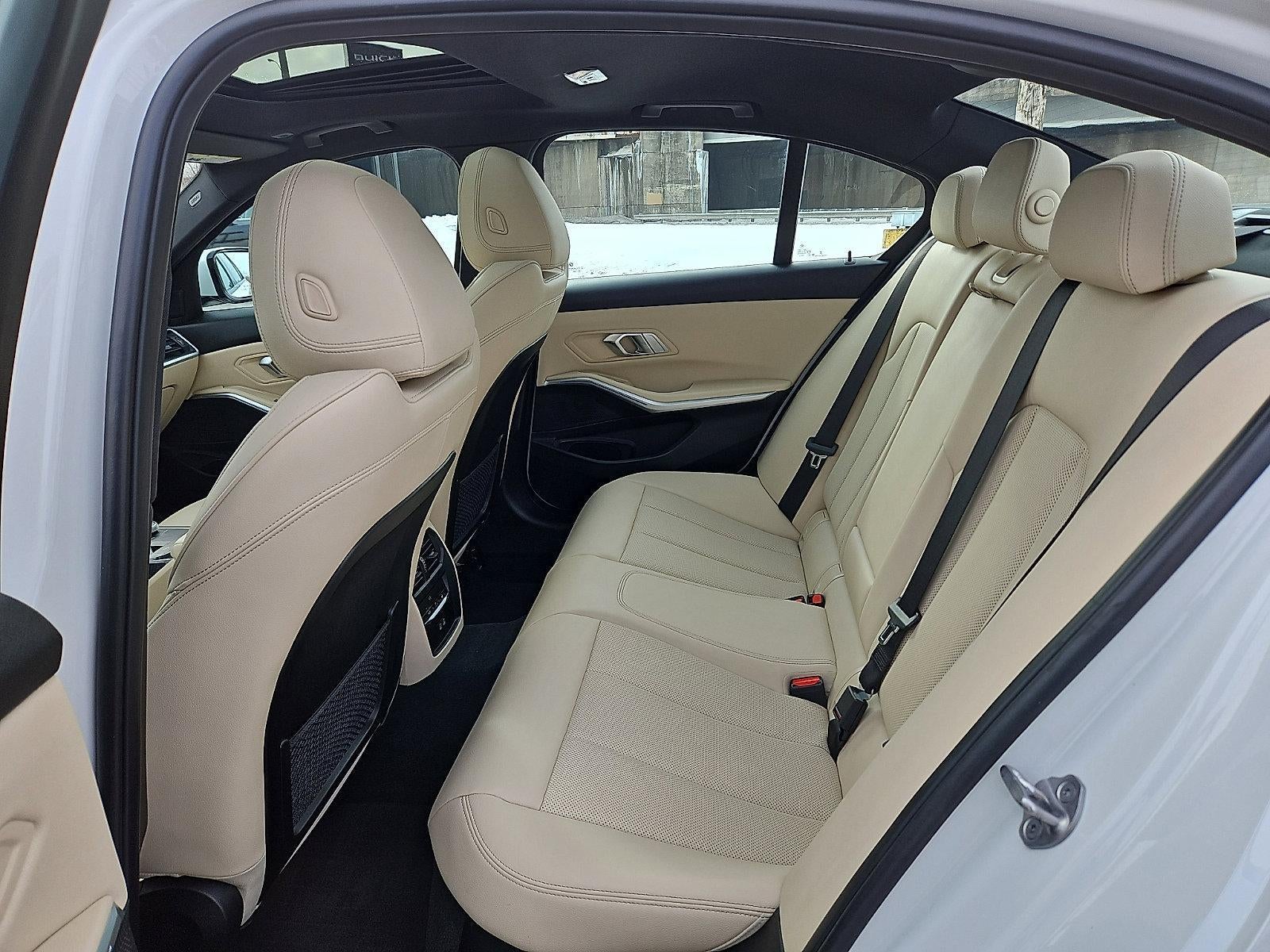 2023 BMW 330i xDrive Sedan