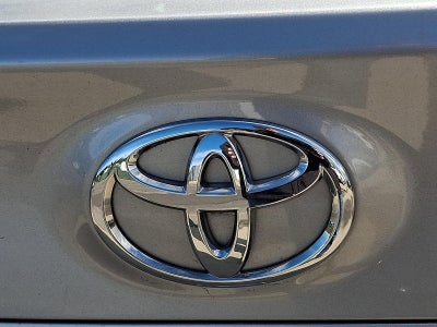 2019 Toyota Camry XLE Auto (SE)