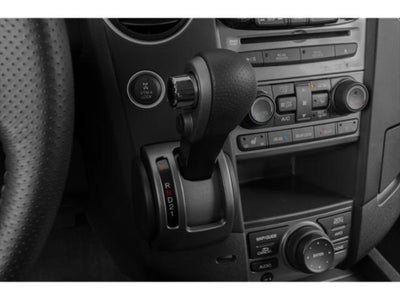 2013 Honda Pilot 4WD Touring with DVD Rear Entertainment System and Navigation