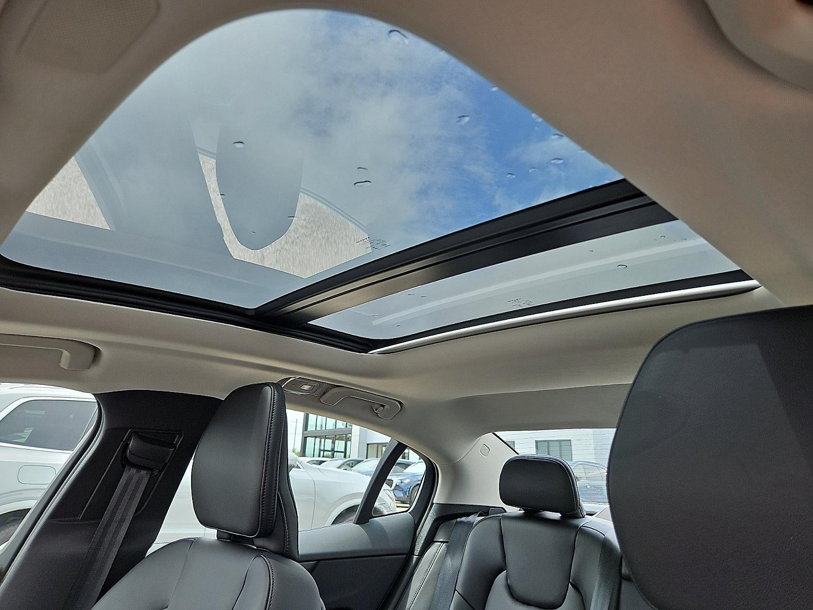 2024 Volvo S60 B5 FWD Core Dark Theme