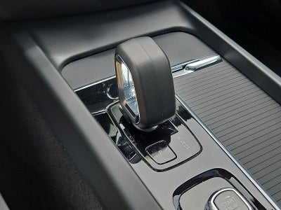2024 Volvo S60 B5 FWD Core Dark Theme