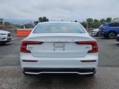 2024 Volvo S60 B5 FWD Core Dark Theme