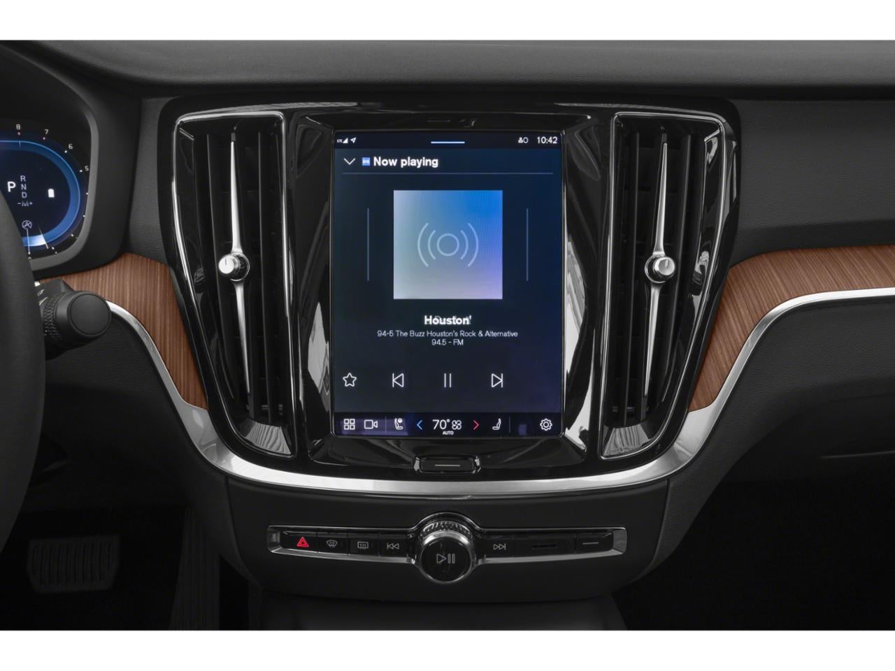2023 Volvo S60 B5 AWD Plus Dark Theme