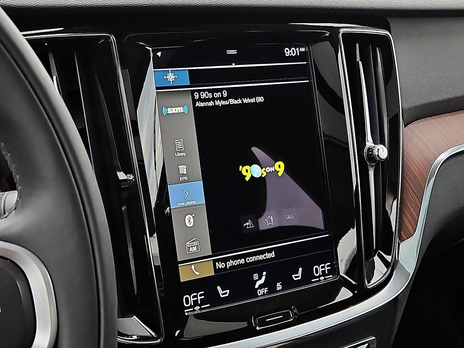 2022 Volvo S60 B5 AWD Momentum