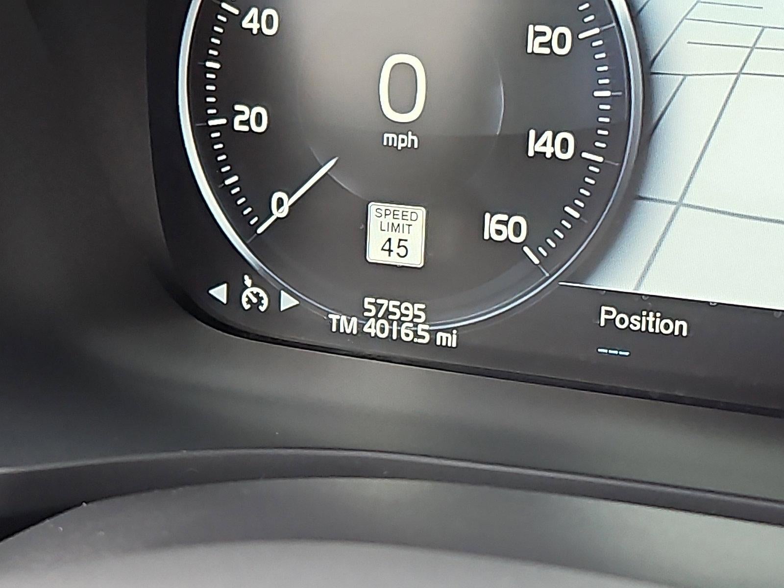 2022 Volvo S60 B5 AWD Momentum