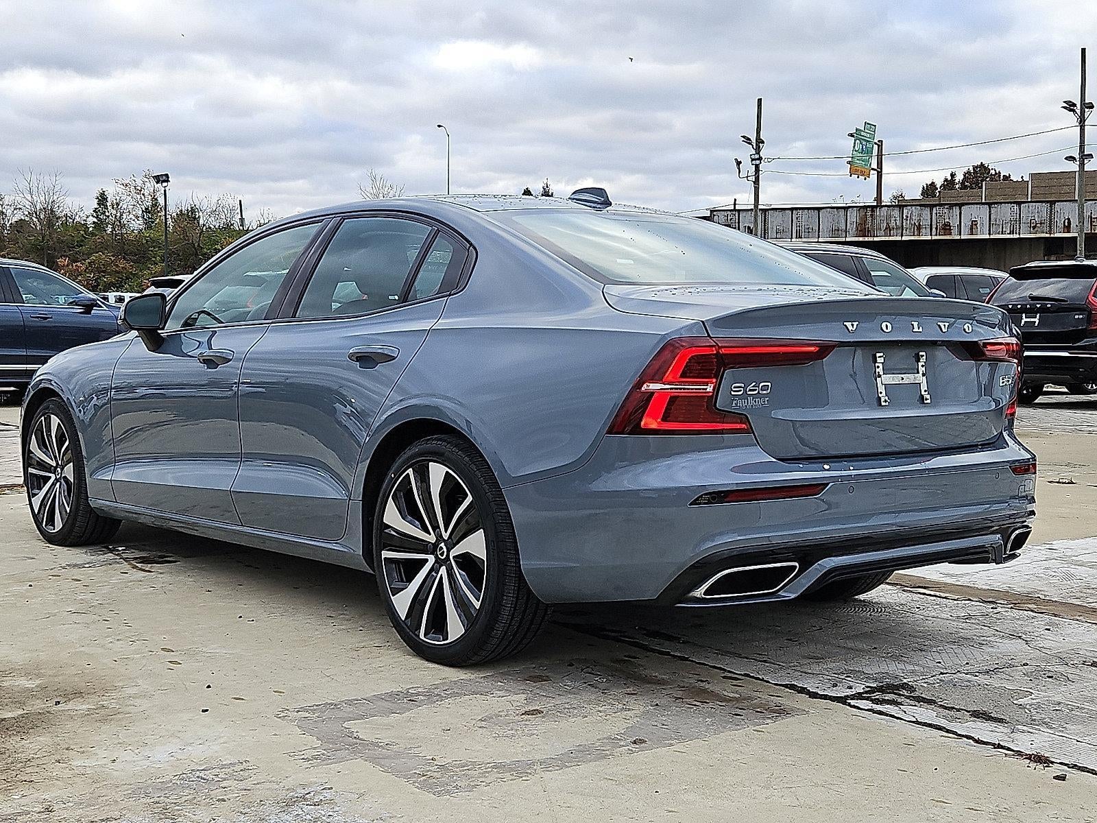 2022 Volvo S60 B5 AWD Momentum