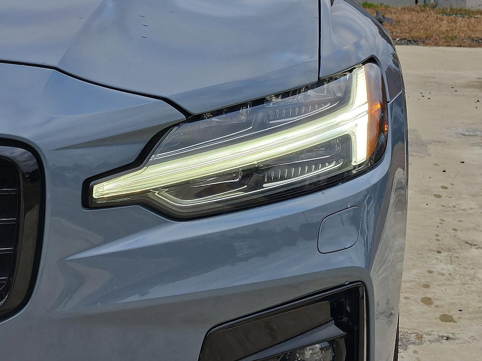 2022 Volvo S60 B5 AWD Momentum