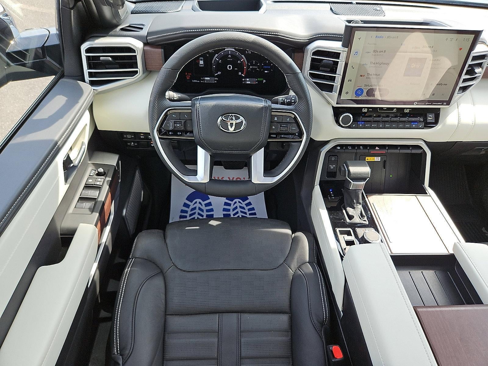 2024 Toyota Sequoia SR5 4WD (SE)