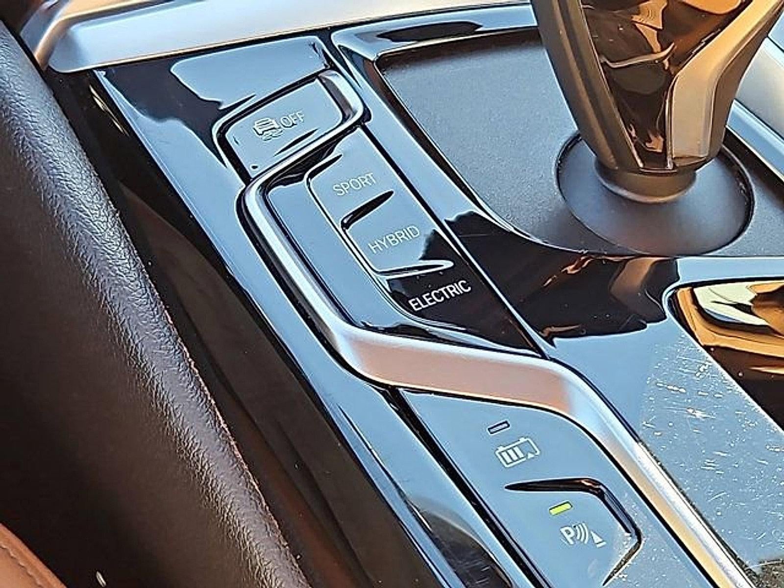 2023 BMW 530e xDrive Plug-In Hybrid