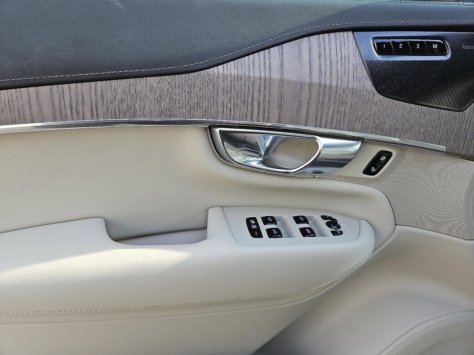 2023 Volvo XC90 B6 AWD Ultimate 6P