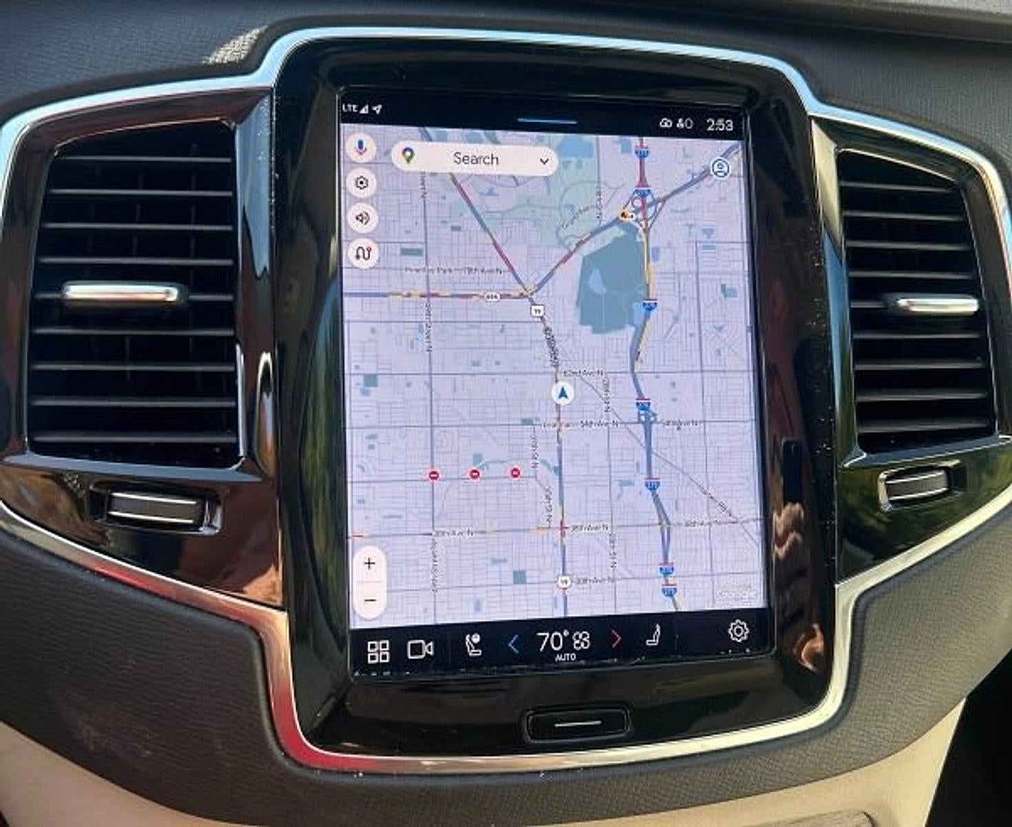 2023 Volvo XC90 B6 AWD Plus 6P