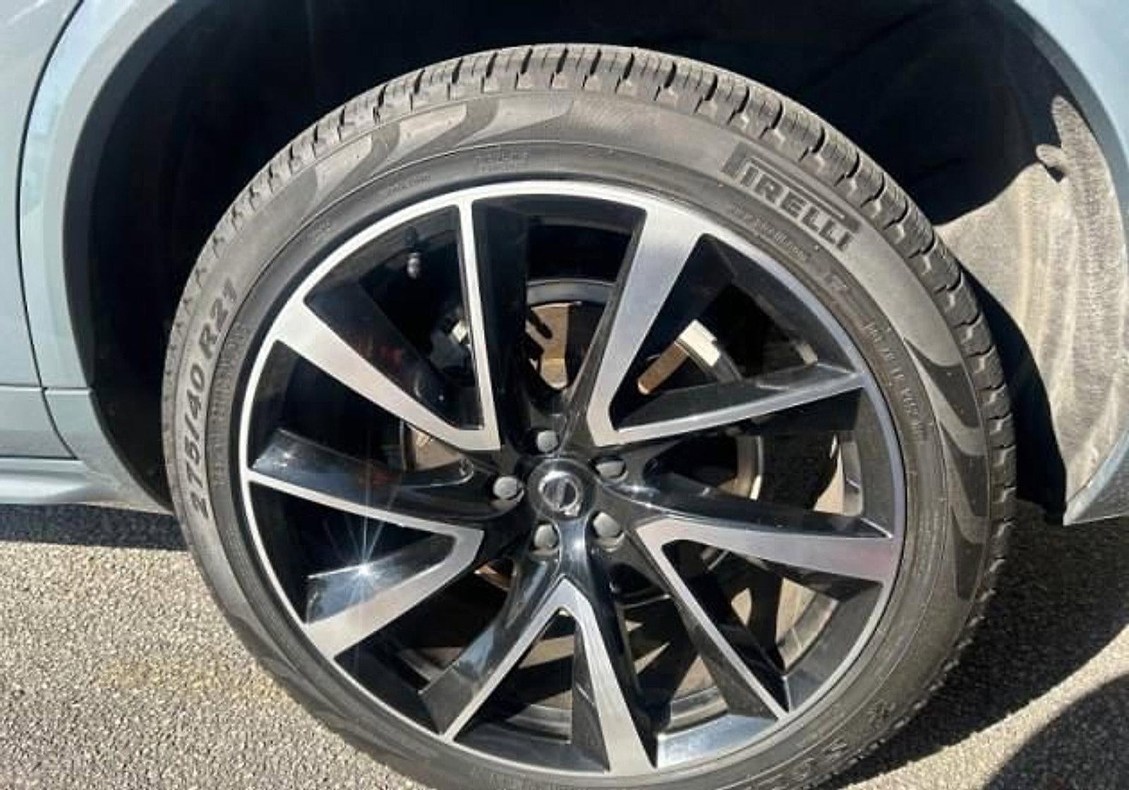 2023 Volvo XC90 B6 AWD Plus 6P