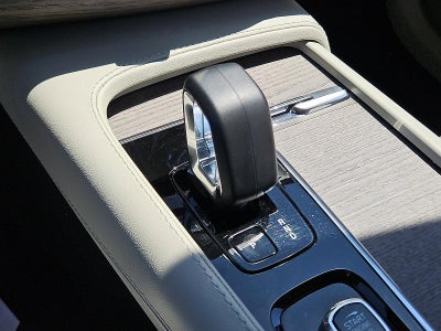 2023 Volvo XC90 B6 AWD Plus 6P