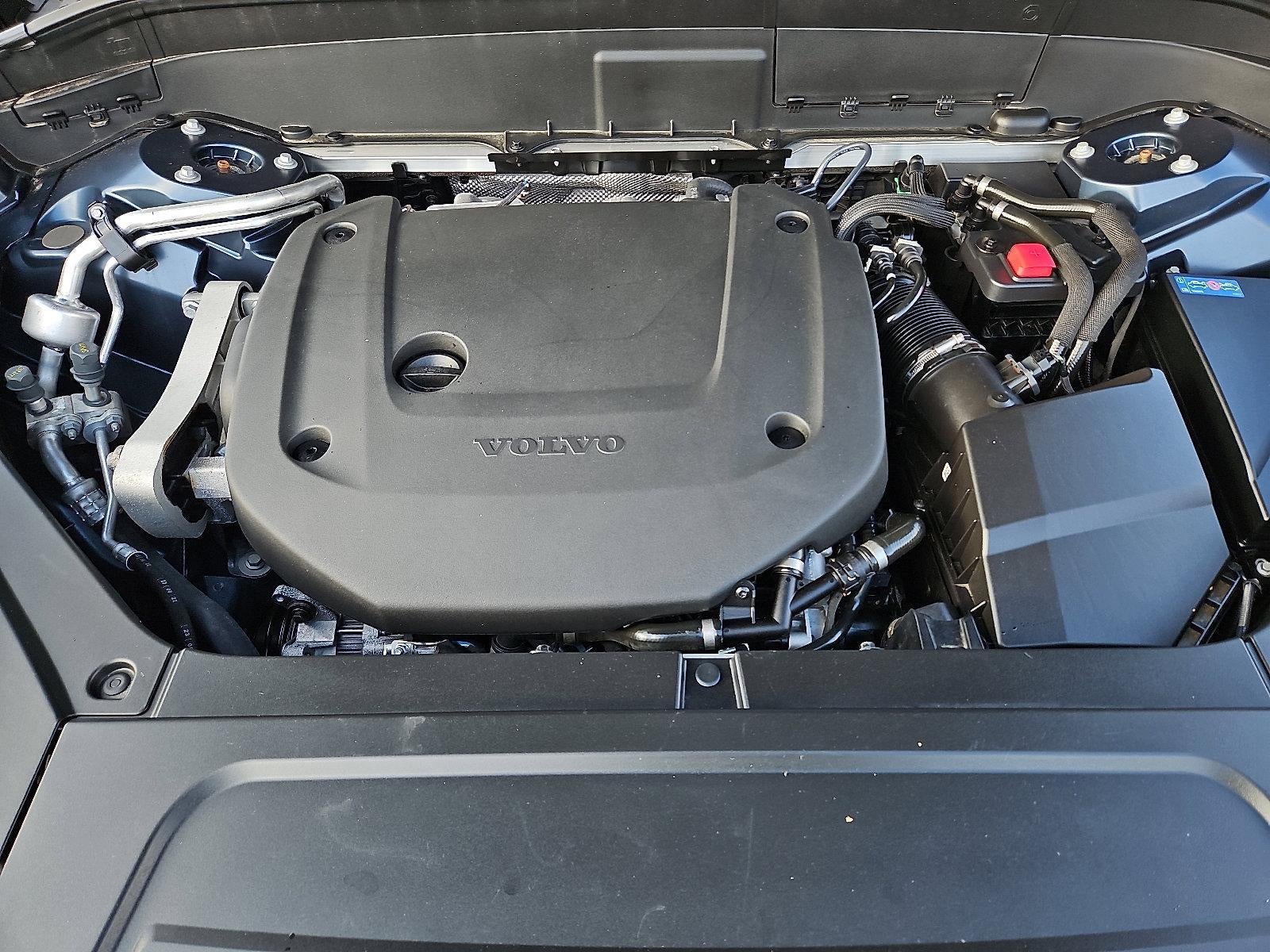 2023 Volvo XC90 B6 AWD Plus 6P