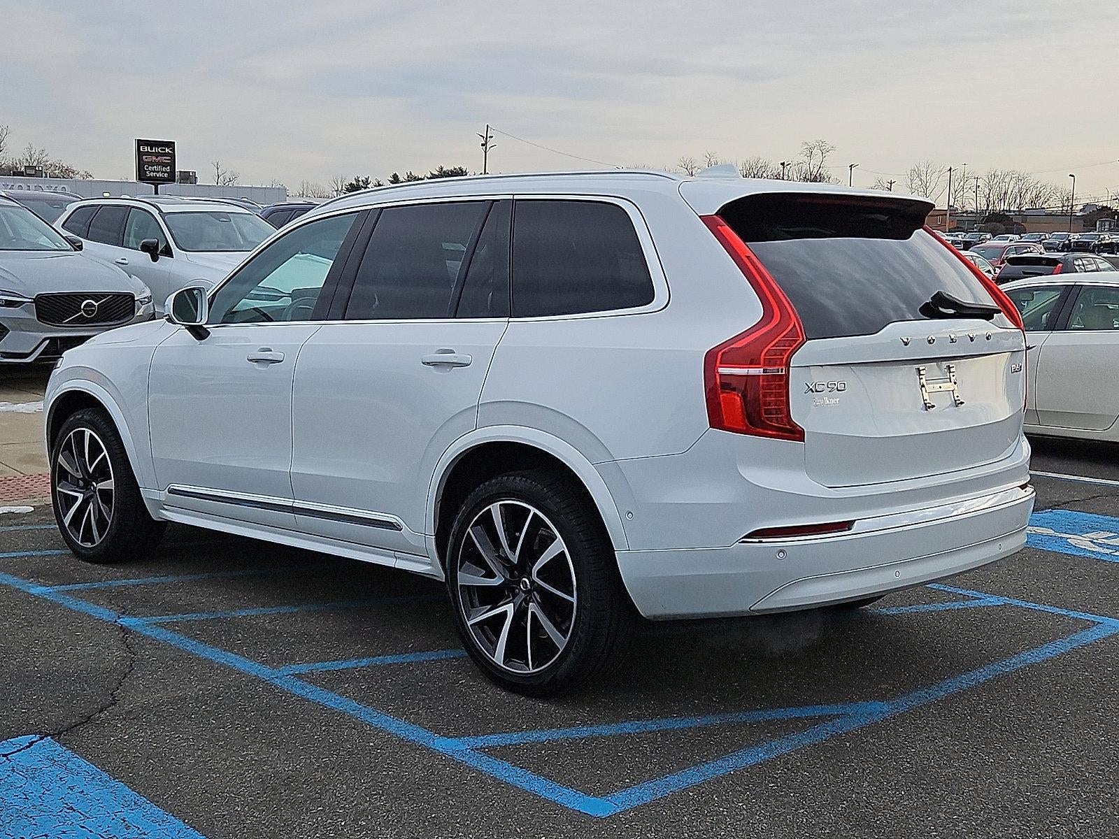 2023 Volvo XC90 B6 AWD Plus 6P