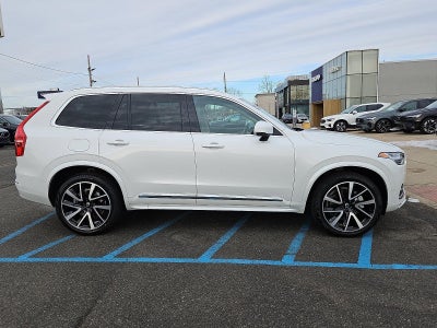 2023 Volvo XC90 B6 AWD Plus 6P