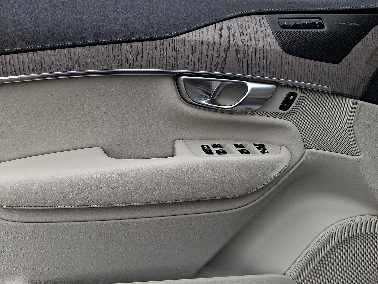 2024 Volvo XC90 B6 AWD Ultimate Bright Theme 6P