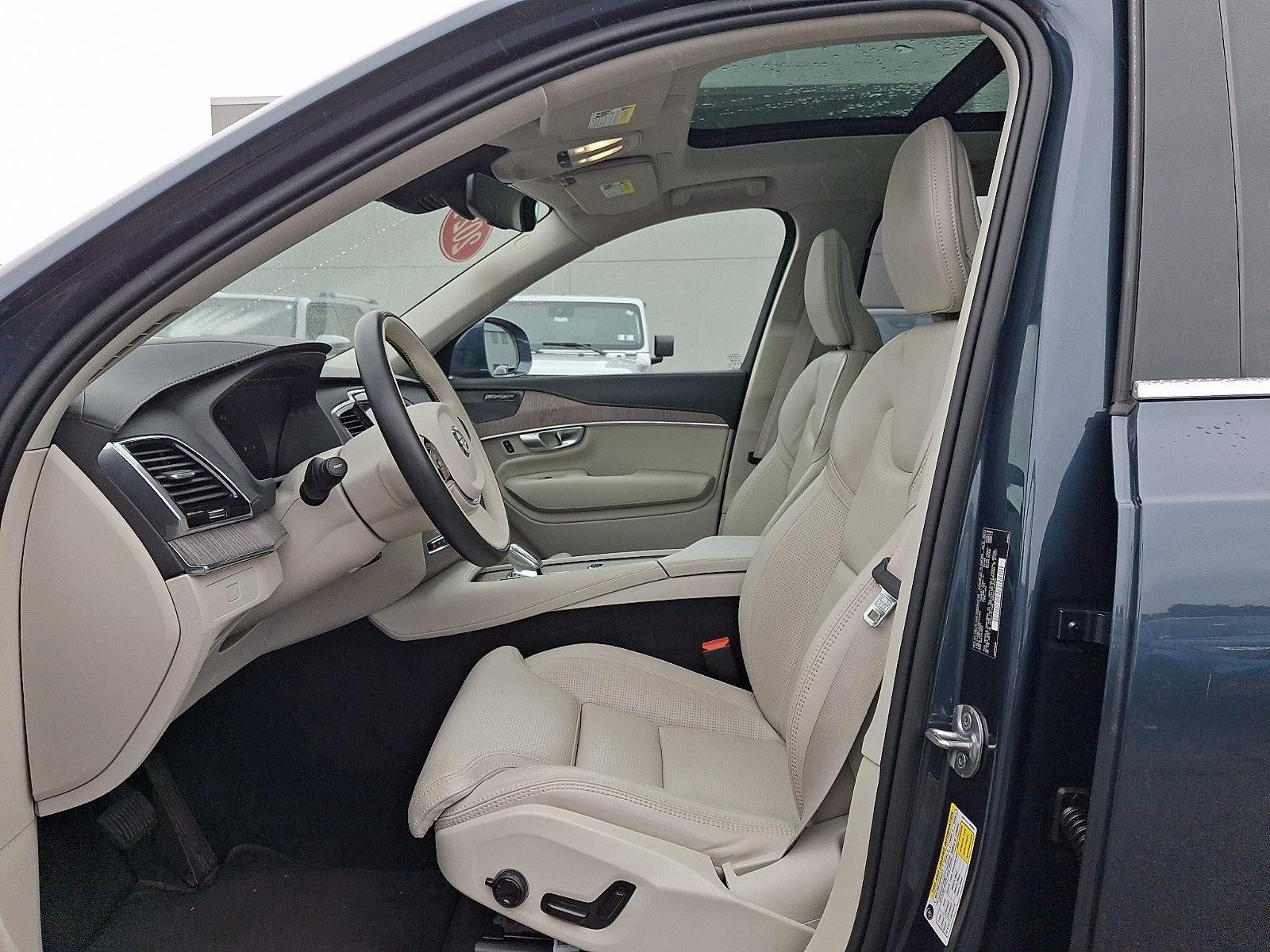 2024 Volvo XC90 B6 AWD Ultimate Bright Theme 6P