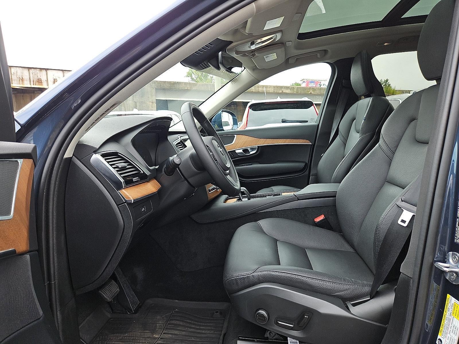 2024 Volvo XC90 B6 AWD Plus Bright Theme 7P