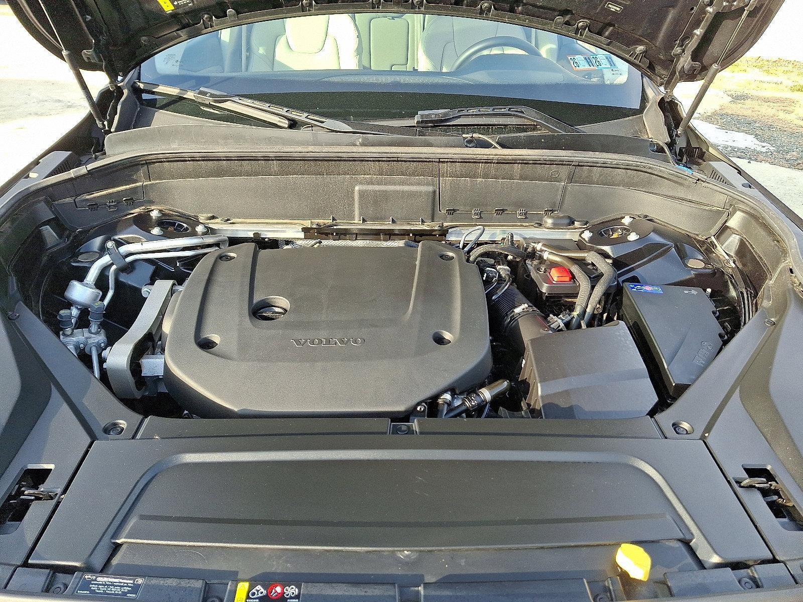 2024 Volvo XC90 B6 AWD Plus Bright Theme 7P