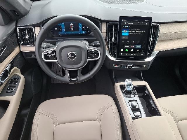 2026 Volvo XC90 B6 AWD Plus 7-Seater