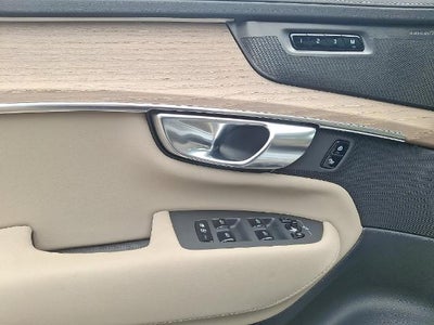 2026 Volvo XC90 B6 AWD Plus 7-Seater