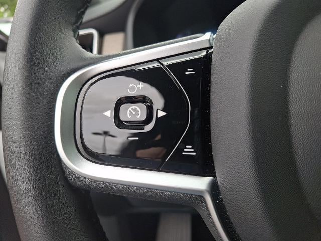 2026 Volvo XC90 B6 AWD Plus 7-Seater