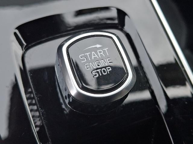 2026 Volvo XC90 B6 AWD Plus 7-Seater