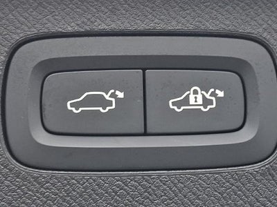 2026 Volvo XC90 B6 AWD Plus 7-Seater