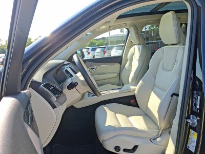 2024 Volvo XC90 B6 AWD Plus Bright Theme 7P