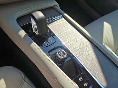 2024 Volvo XC90 B6 AWD Plus Bright Theme 7P